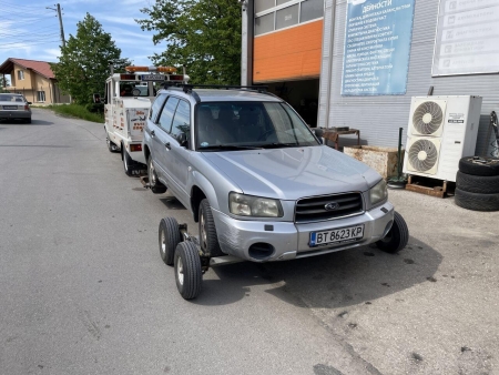Репатриране на Субару Форестър автоматик с откъснато задно ляво колело посредством специално оборудване тип Speed Dolly за повредени автомобили 4Х4.